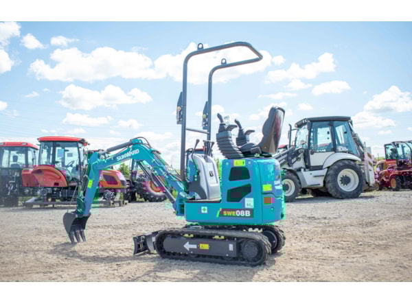 Miniexcavator SUNWARD SWE 08B de vanzare